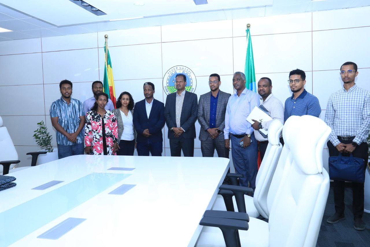 ዲጂታል ኢትዮጵያን እውን በማድረግ ሂደት ውስጥ ክልሎች እና የከተማ መስተዳድሮች የማይተካ ሚናቸውን እየተወጡ መሆኑን ዶ/ር ይሹሩን አለማየሁ ገለፁ፡፡