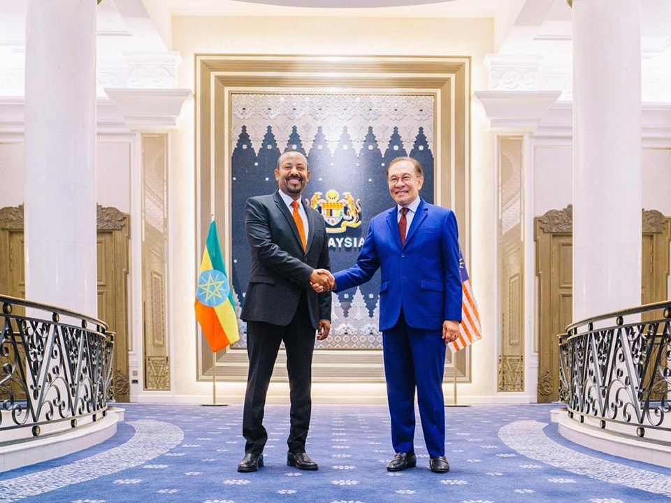 ጠቅላይ ሚኒስትር አንዋር ኢብራሂም ብሎም የማሌዢያ ሕዝብ እና መንግሥት በቆይታችን ለሰጣችሁን ደማቅ አቀባበል እና ፍቅር እናመሰግናለን።