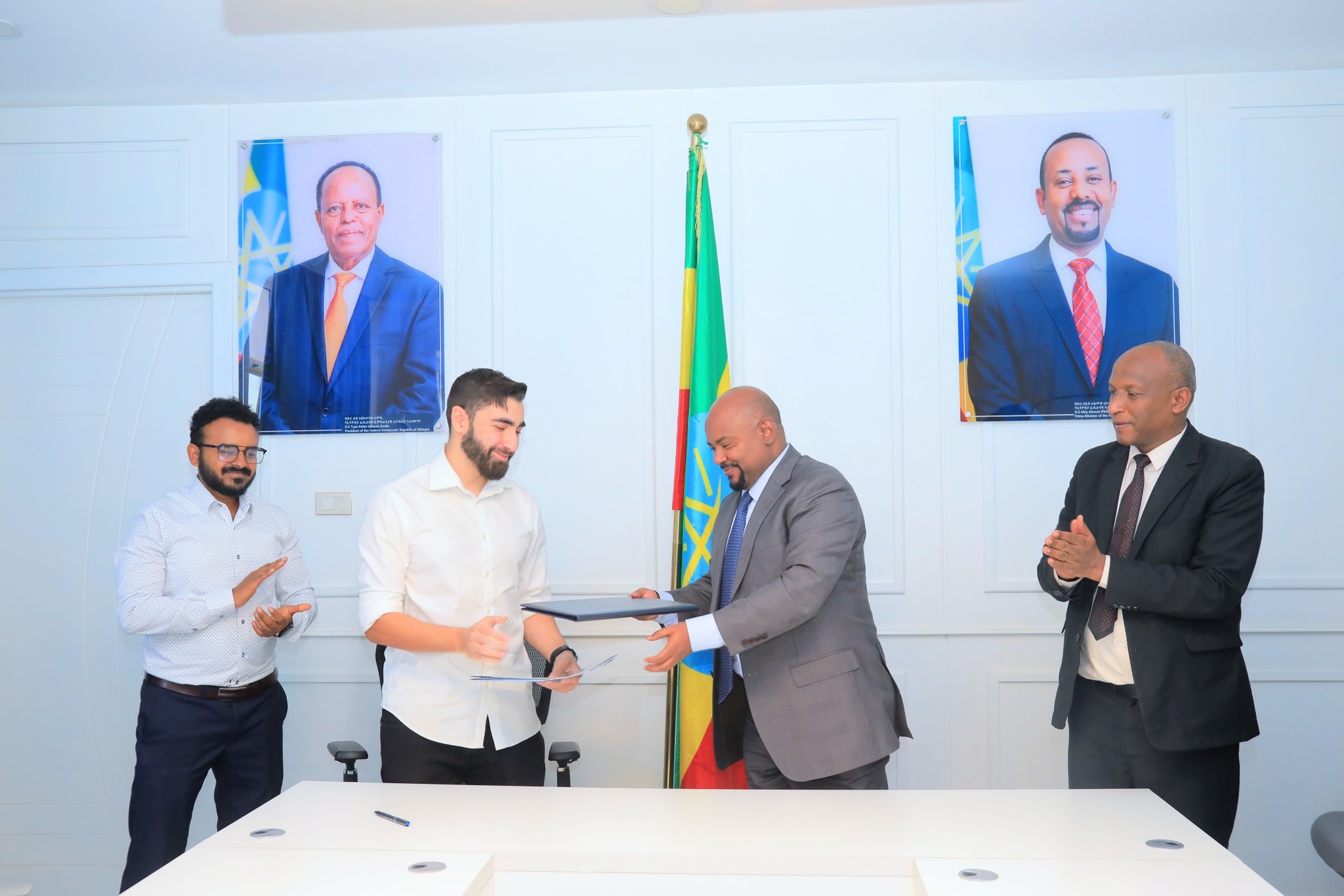 የኢኖቬሽንና ቴክኖሎጂ ሚኒስቴር ብሎክቼን ቴክኖሎጂን  ከሚያለማ ተቋም ጋር በጋራ ለመስራት ተስማማ።