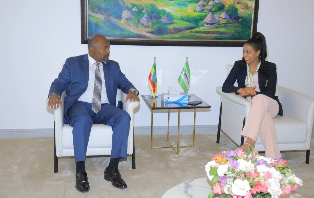 ሀገራችን የጀመረችውን የዲጂታል ኢኮኖሚ ግንባታ እውን ለማድረግ ዘርፈብዙ ስራወችን በአስደናቂ ውጤት እየመራ የሚገኘው ኢትዮ ቴሌኮም ሊመሰገን ይገባል። ዶ/ር በለጠ ሞላ
