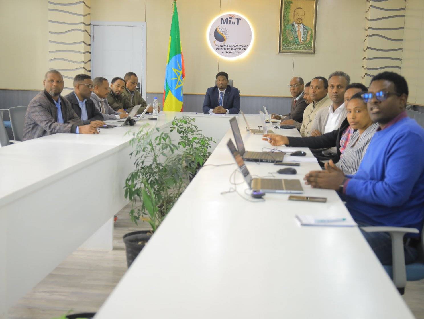 የባዮ ኢኮኖሚ ስትራቴጂ ፈጠራና ምርምርን የሚያበረታታ ስነምህዳር በመፍጠር  በባዮ ቴክኖሎጂ የሚደረጉ ምርምሮች እና የኢኖቬሽን ስራወችን ለማበረታታት ይረዳል።ዶ/ር ባይሳ በዳዳ