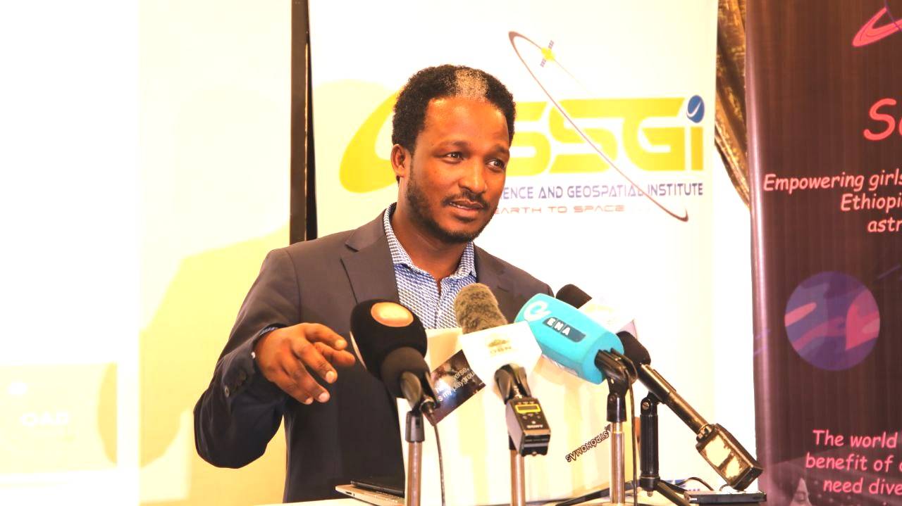 በሳይንስ፣ ቴክኖሎጂ፣ኢንጂነሪንግ እና ማትስ ላይ የሴቶችን ተሳትፎ ለማጎልበት የሚያግዝ ስልጠና ከመላ ሀገሪቱ ለተወጣጡ ሴቶች እየተሰጠ ነው።