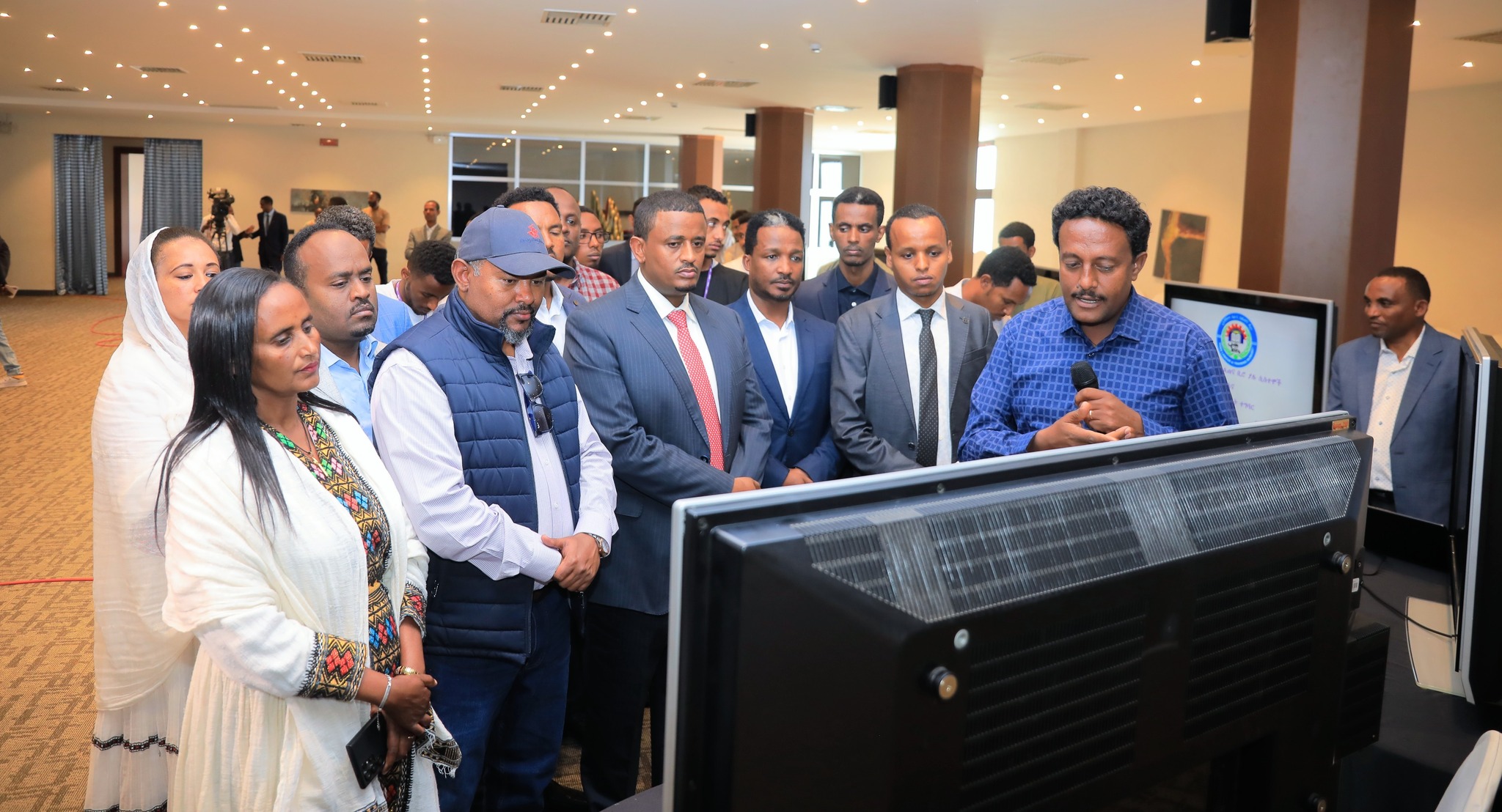 A delegation led by the Minister of Innovation and Technology Dr. Belete Mola visited digital technology works in Bahirdar city.