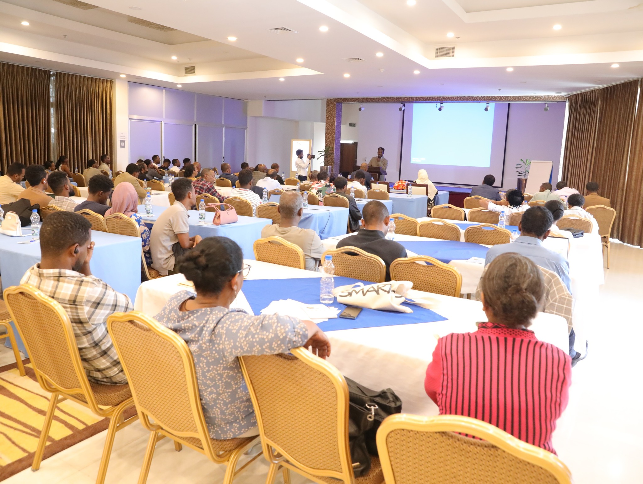 The Ministry of Innovation and Technology held a project completion program for the construction of 24 smart communication rooms built by selected government institutions.